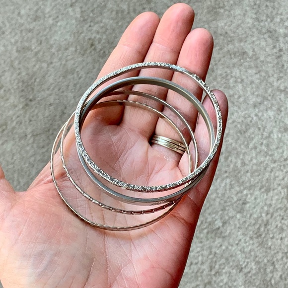 Assorted bangles, metal bracelets, silver - Picture 10 of 11